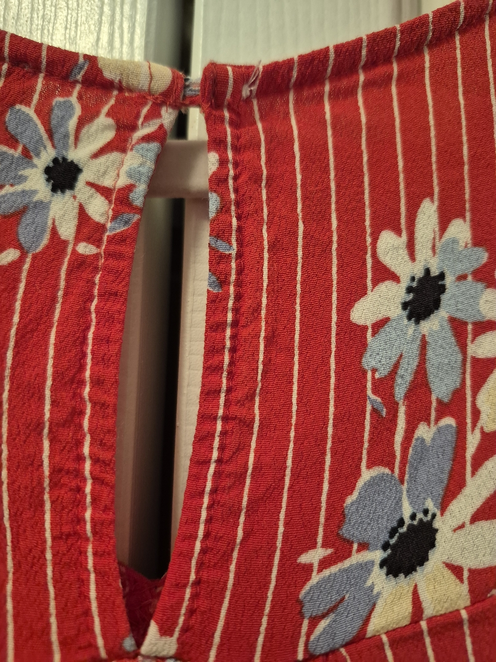 Madewell Red Floral Stripe Short Sleeve Top, Sz Med - Picture 6 of 7